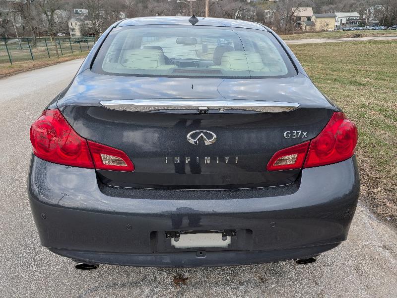 Infiniti G Sedan G37x AWD 2011