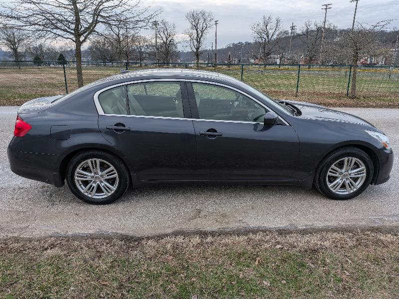 Infiniti G Sedan G37x AWD 2011
