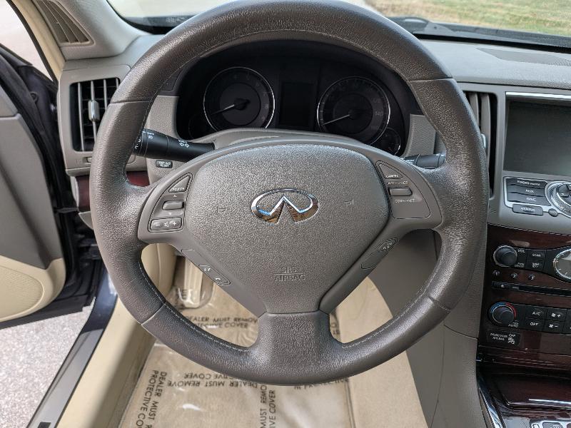 Infiniti G Sedan G37x AWD 2011