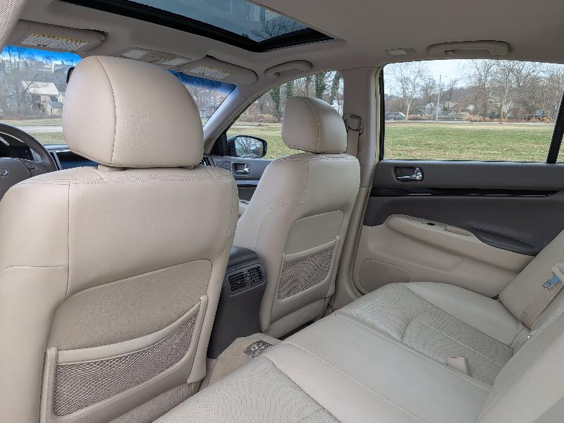 Infiniti G Sedan G37x AWD 2011