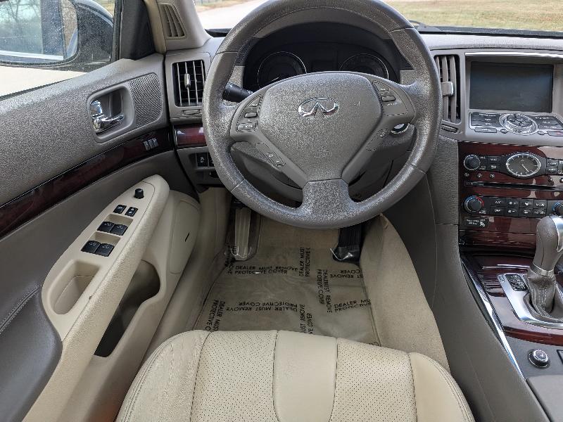 Infiniti G Sedan G37x AWD 2011