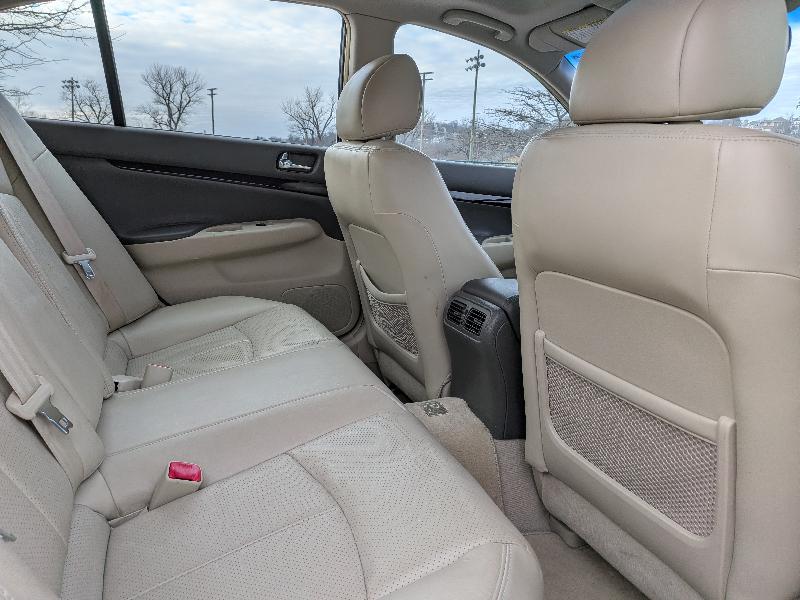 Infiniti G Sedan G37x AWD 2011