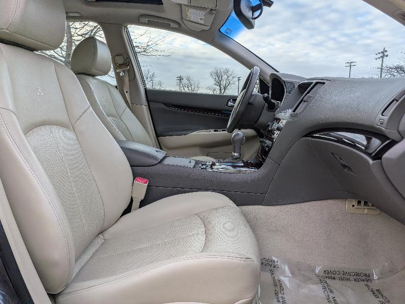 Infiniti G Sedan G37x AWD 2011