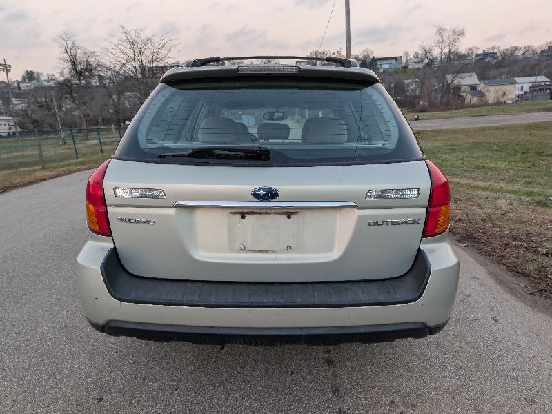 Subaru Outback 2.5i Wagon 2005