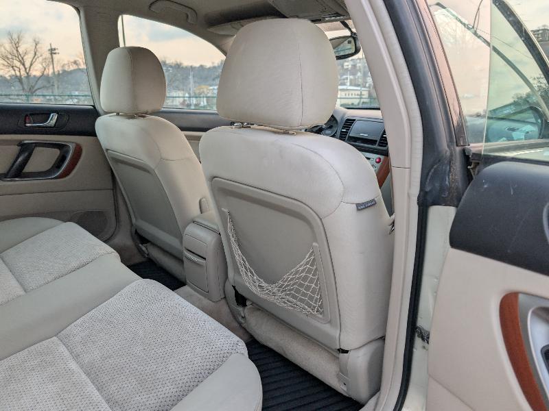 Subaru Outback 2.5i Wagon 2005