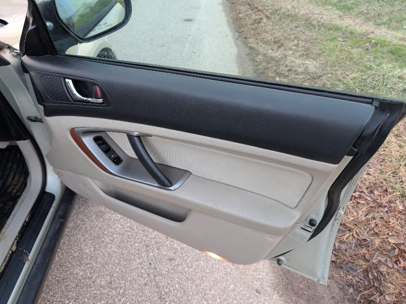 Subaru Outback 2.5i Wagon 2005