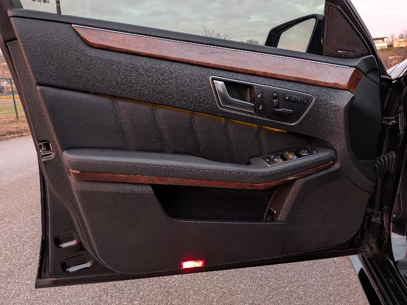 Mercedes-Benz E-Class E350 4MATIC Sedan 2012