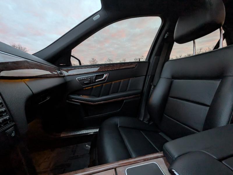 Mercedes-Benz E-Class E350 4MATIC Sedan 2012