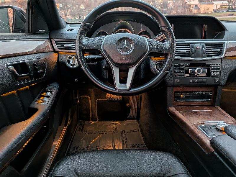 Mercedes-Benz E-Class E350 4MATIC Sedan 2012