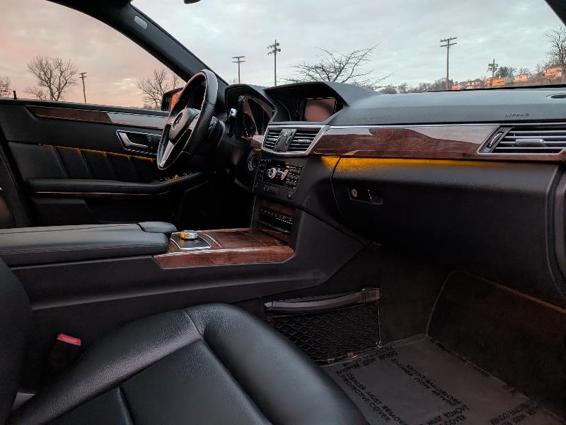 Mercedes-Benz E-Class E350 4MATIC Sedan 2012