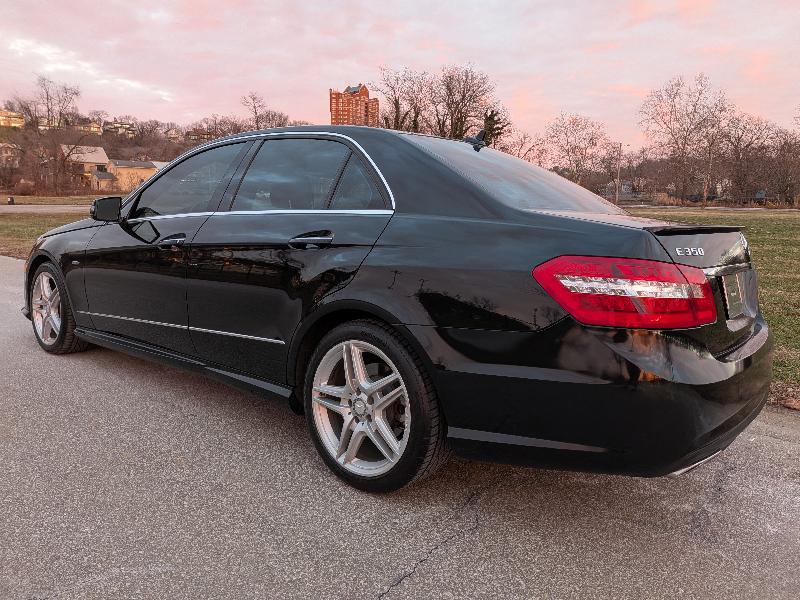 Mercedes-Benz E-Class E350 4MATIC Sedan 2012