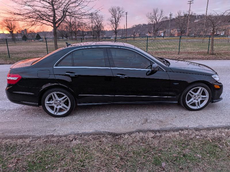 Mercedes-Benz E-Class E350 4MATIC Sedan 2012