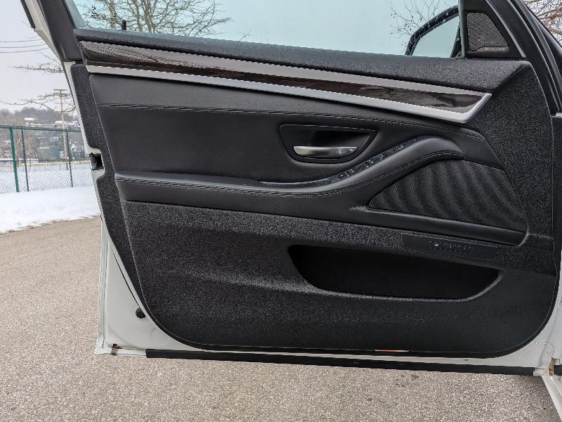 BMW 5-Series 535i xDrive 2015