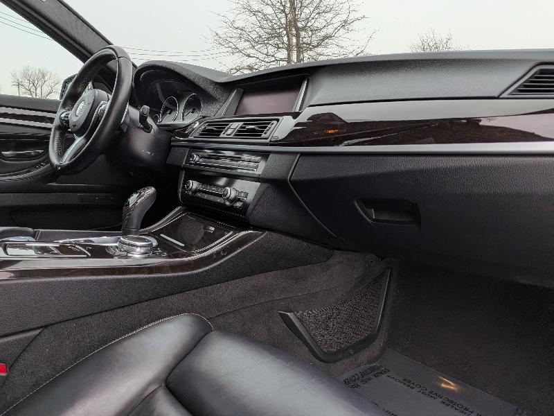 BMW 5-Series 535i xDrive 2015