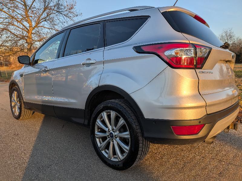 Ford Escape Titanium 4WD 2018