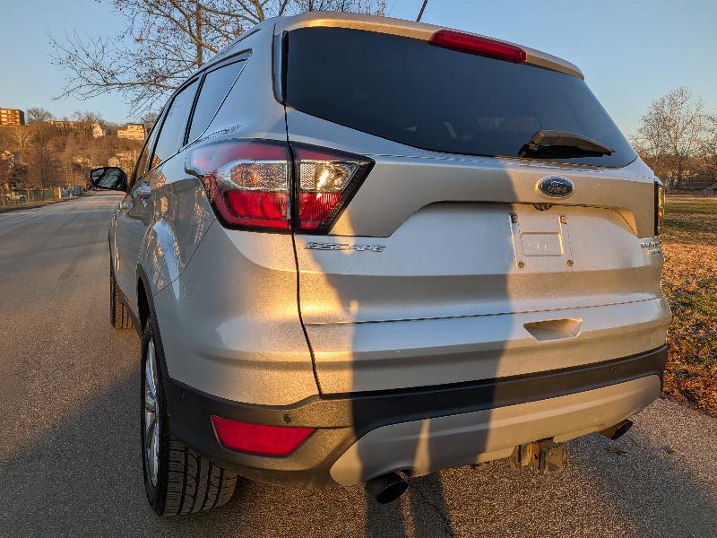 Ford Escape Titanium 4WD 2018