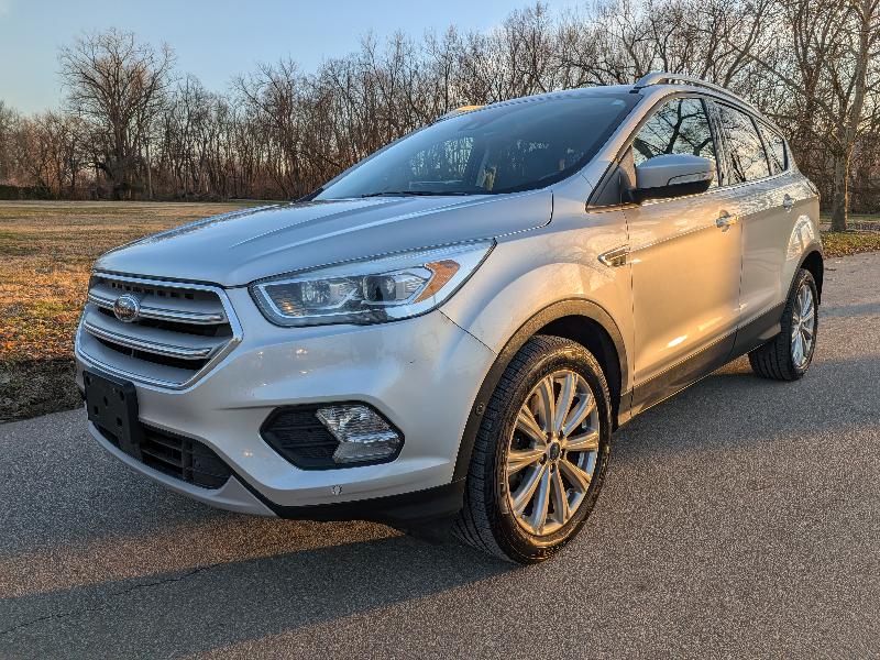Ford Escape Titanium 4WD 2018