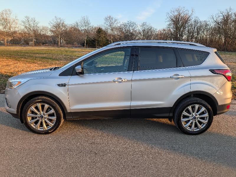 Ford Escape Titanium 4WD 2018