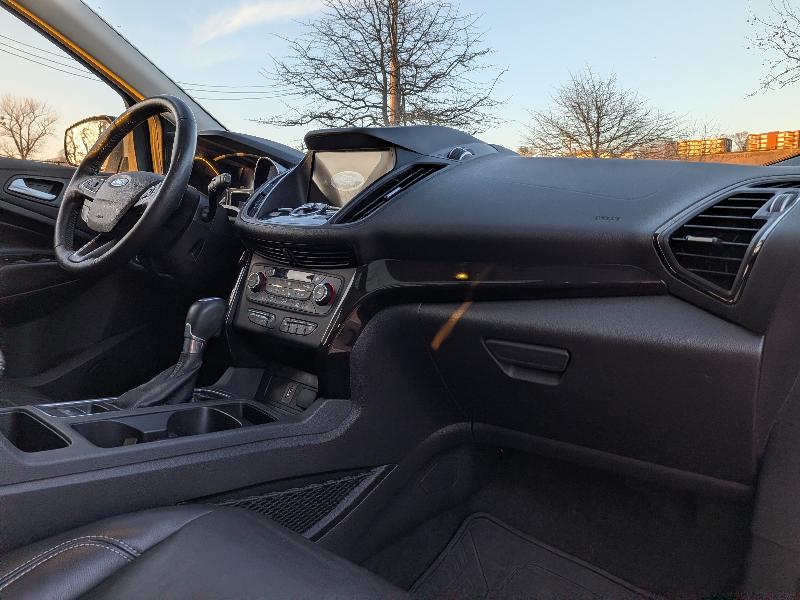 Ford Escape Titanium 4WD 2018