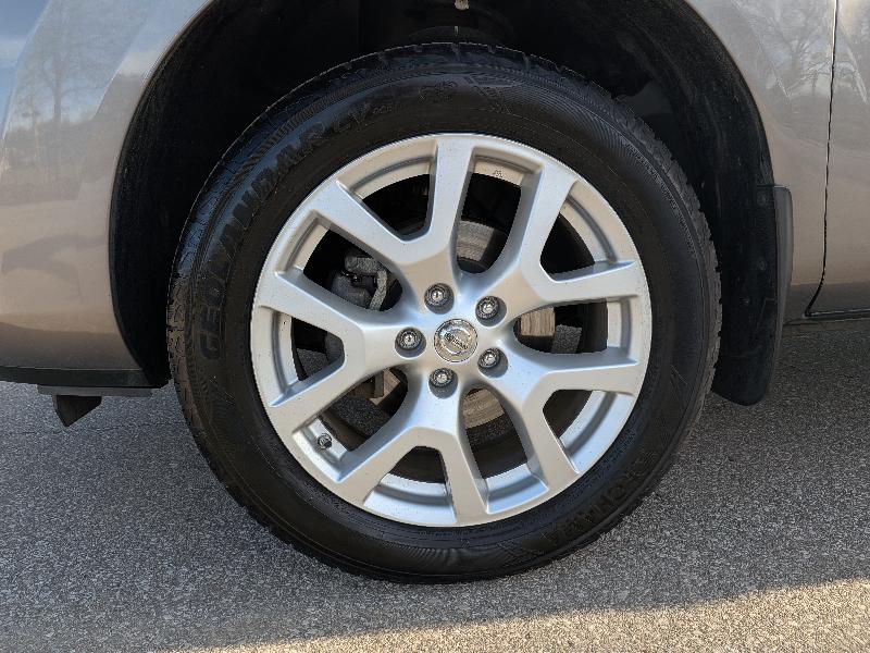 Nissan Rogue SL AWD 2011