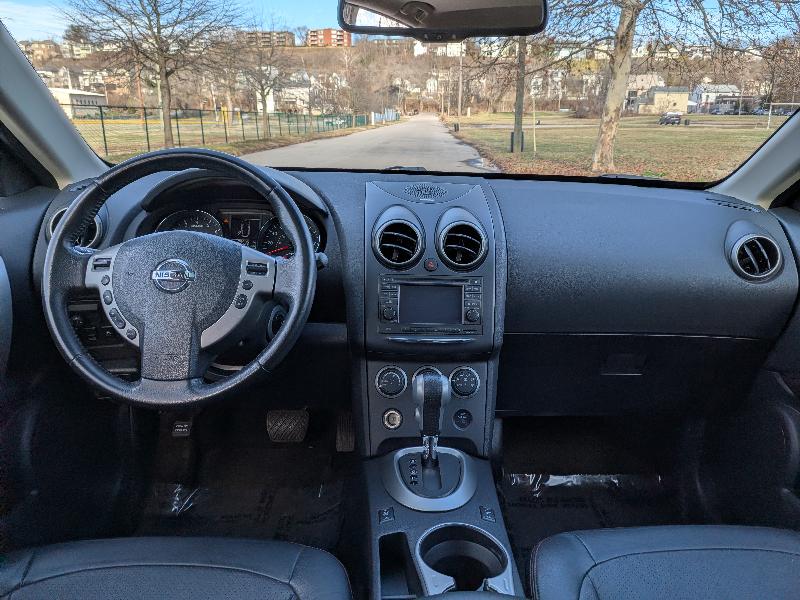 Nissan Rogue SL AWD 2011