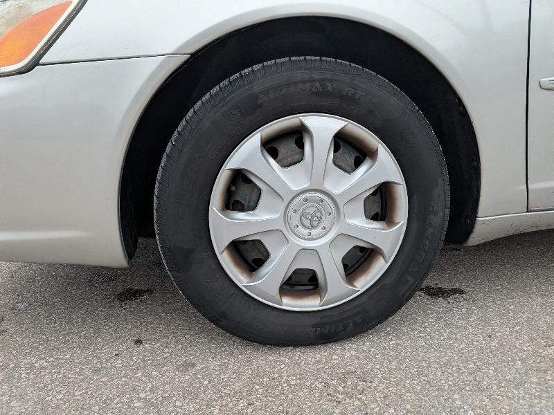 Toyota Avalon XL 2001