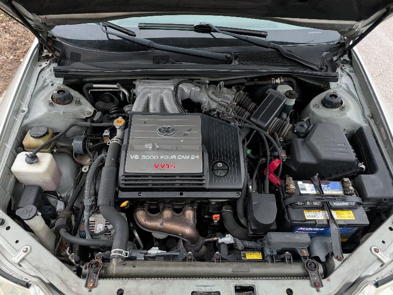 Toyota Avalon XL 2001