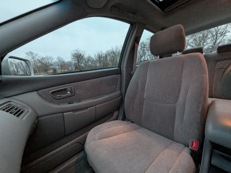 Toyota Avalon XL 2001