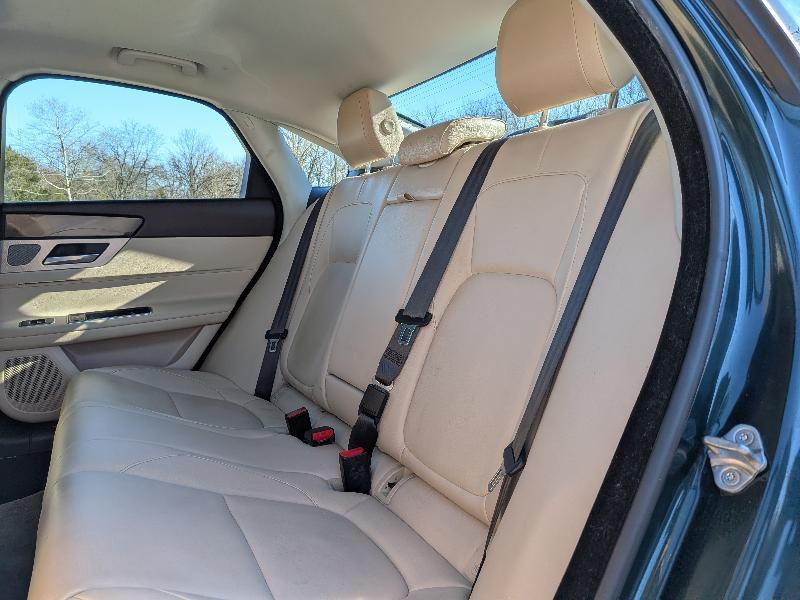 Jaguar XF-Series 35t Premium 2016