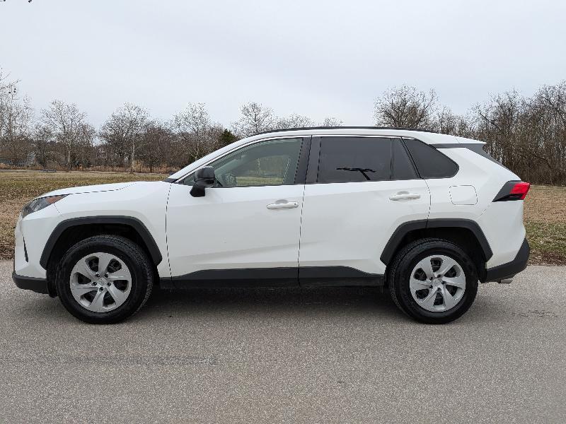 Toyota RAV4 LE 2019
