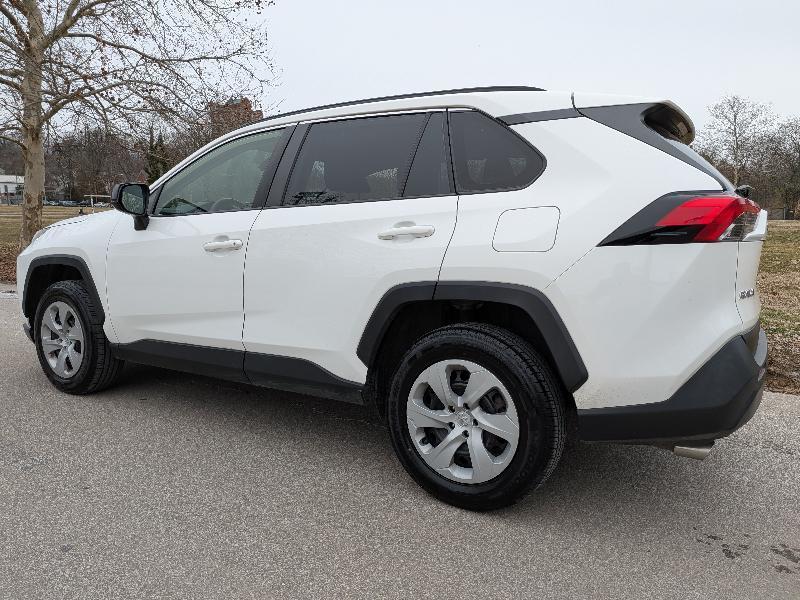 Toyota RAV4 LE 2019