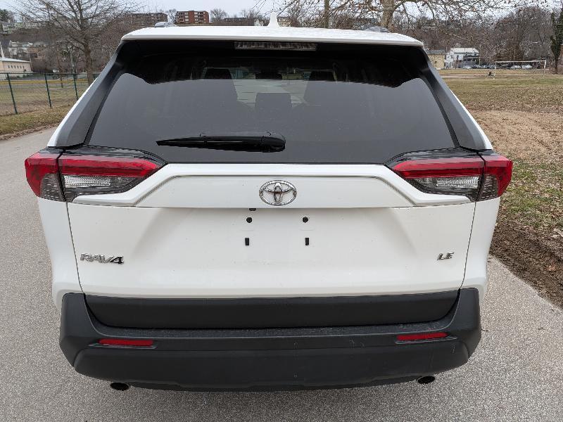 Toyota RAV4 LE 2019