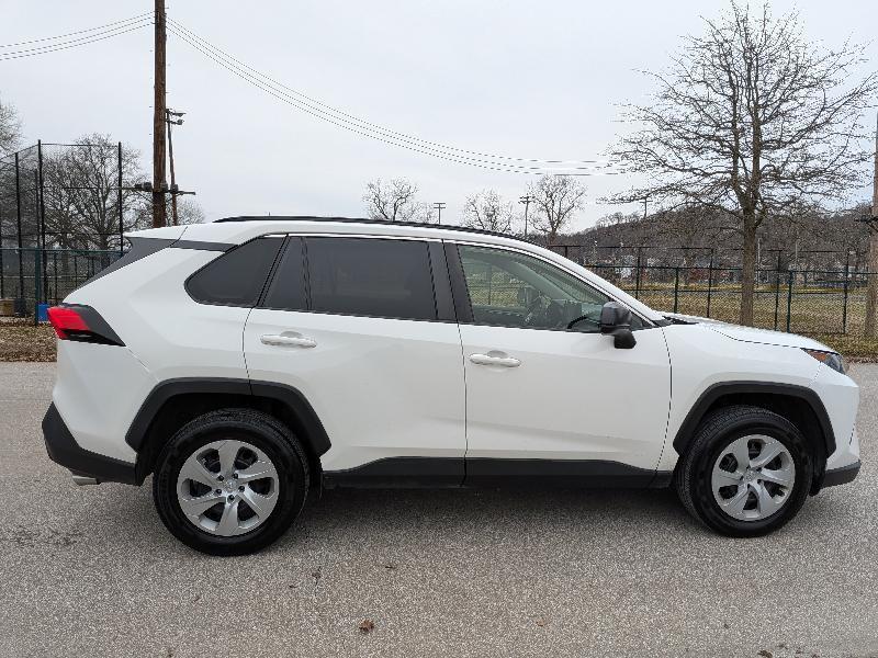 Toyota RAV4 LE 2019