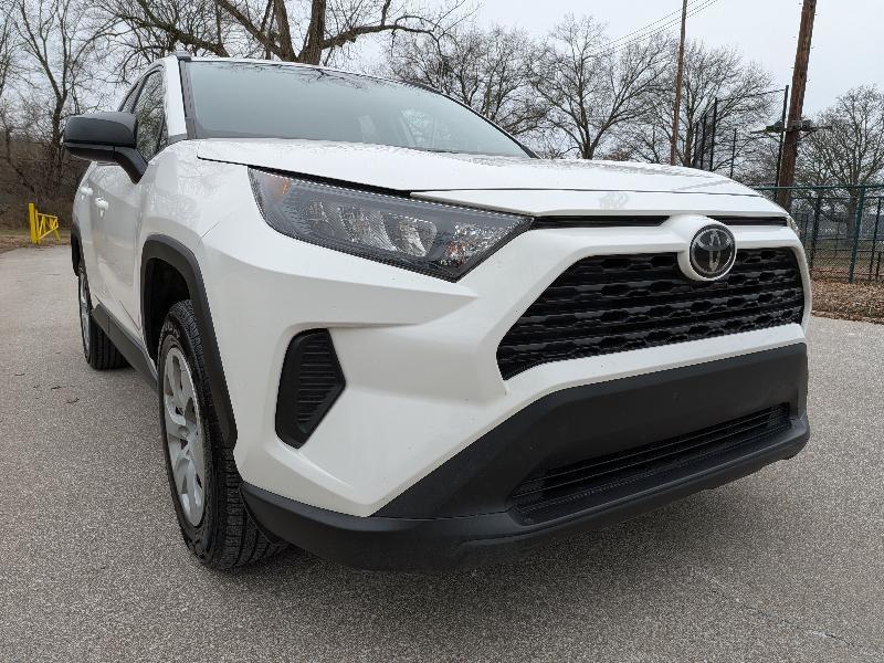 Toyota RAV4 LE 2019