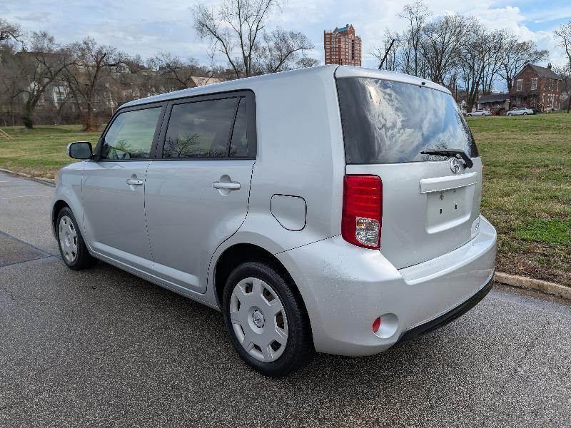 Scion xB Base 2014