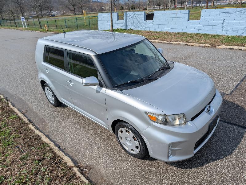 Scion xB Base 2014