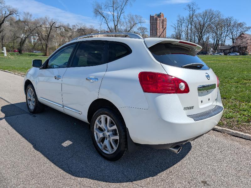 Nissan Rogue SL AWD 2011