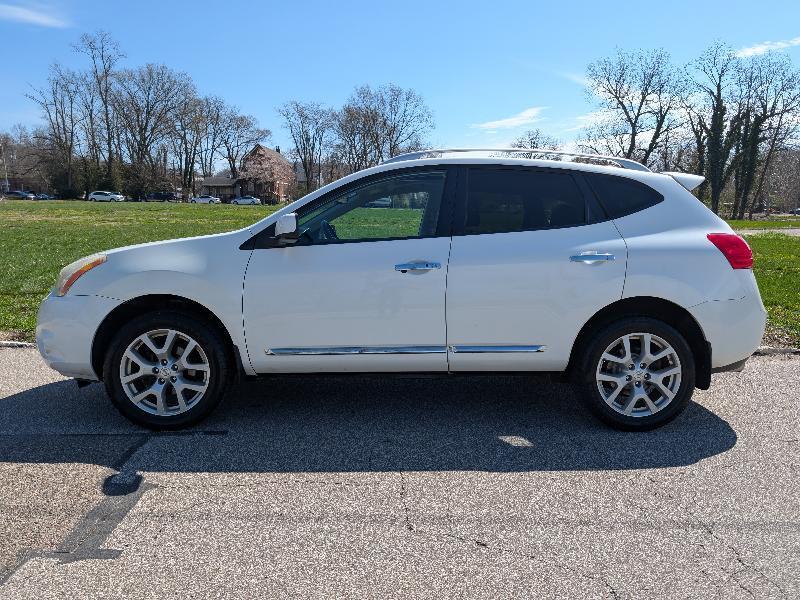 Nissan Rogue SL AWD 2011