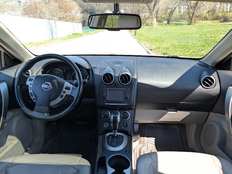 Nissan Rogue SL AWD 2011