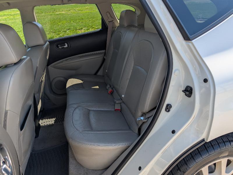 Nissan Rogue SL AWD 2011