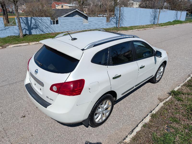 Nissan Rogue SL AWD 2011