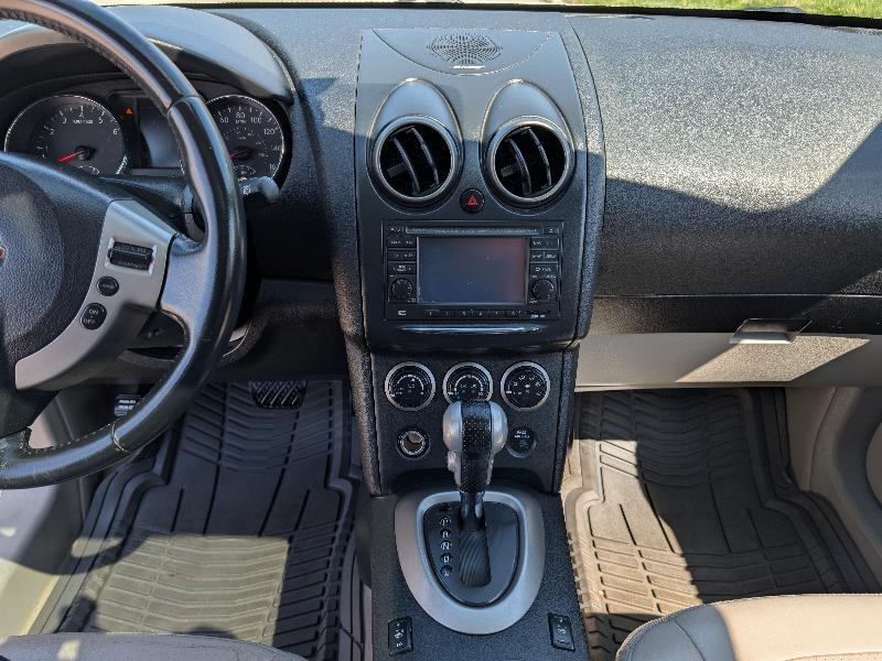 Nissan Rogue SL AWD 2011