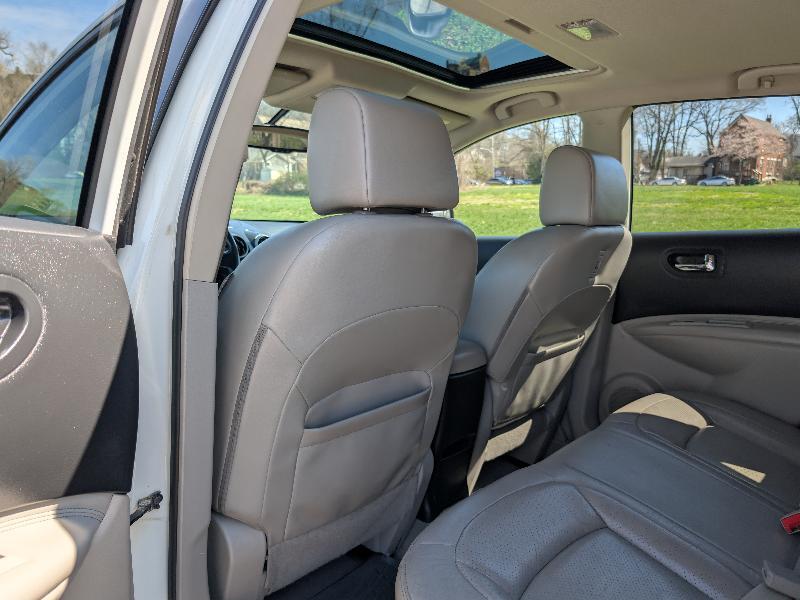 Nissan Rogue SL AWD 2011