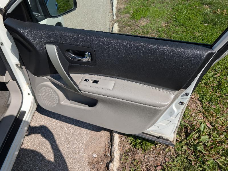 Nissan Rogue SL AWD 2011