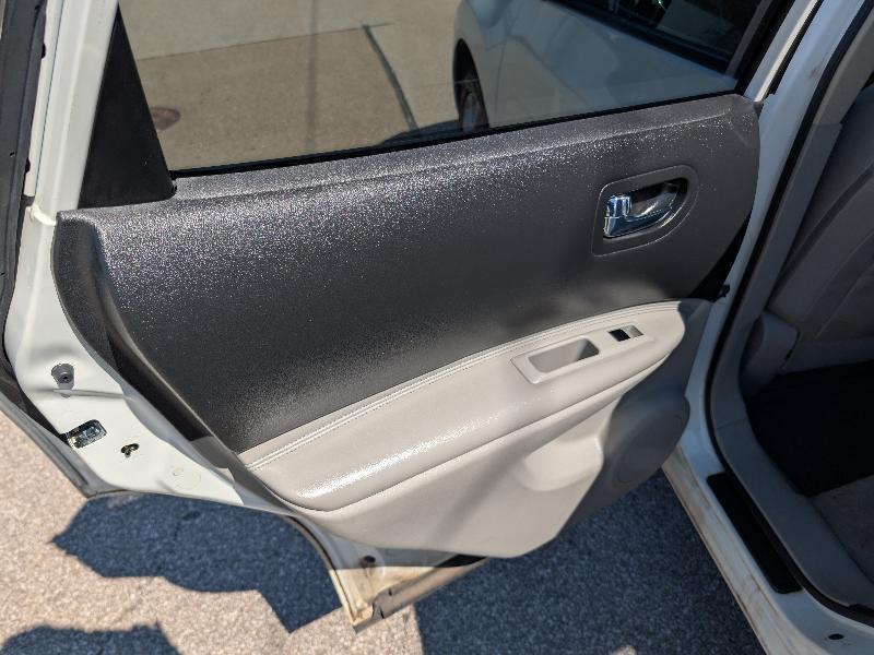 Nissan Rogue SL AWD 2011