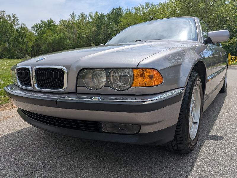 BMW 7-Series 740iL 2000