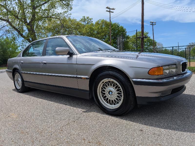 BMW 7-Series 740iL 2000