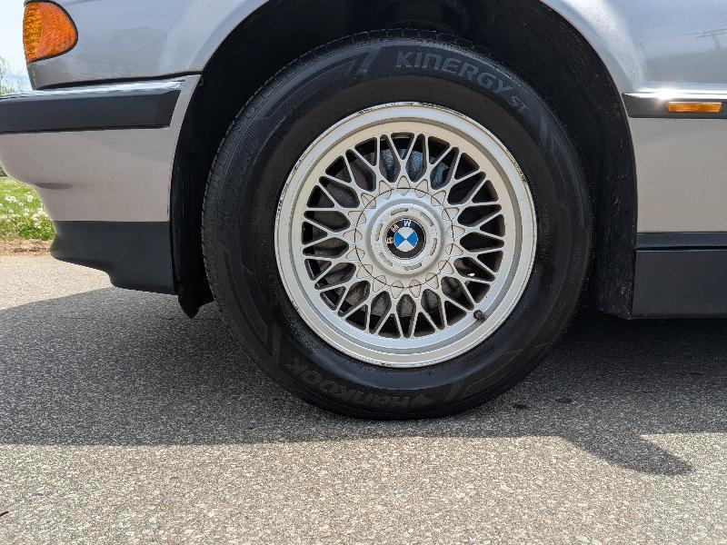 BMW 7-Series 740iL 2000