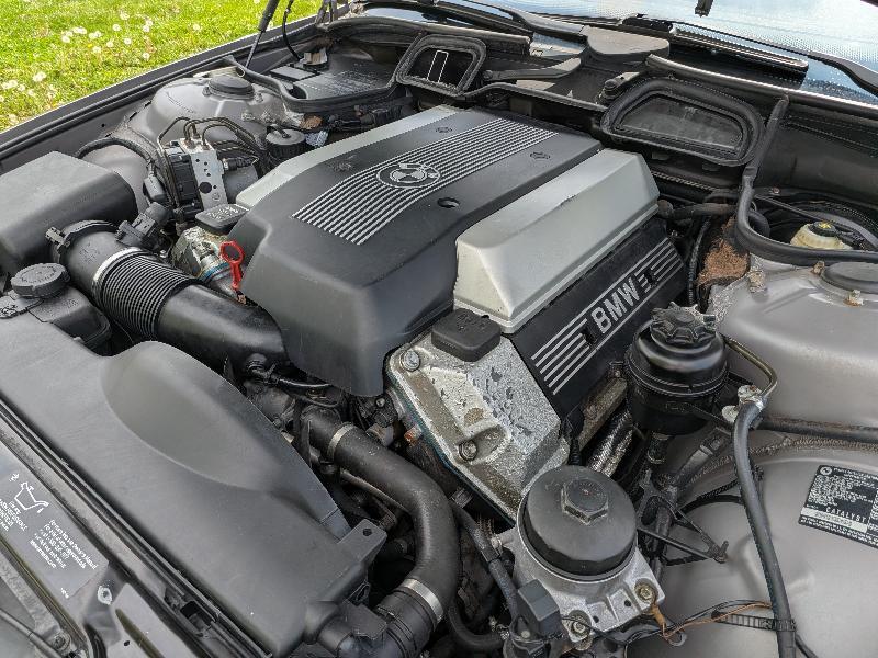 BMW 7-Series 740iL 2000