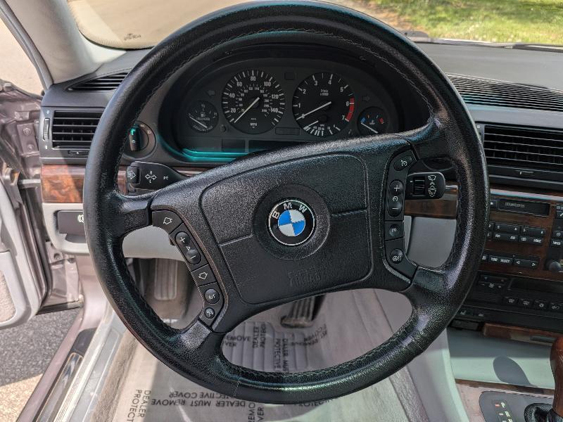 BMW 7-Series 740iL 2000